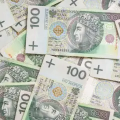 Ile zarabia kierowca C w wojsku? Sprawdź zarobki, wymagania i benefity