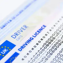 Gdzie wysłać kartę kierowcy? Kluczowe informacje i dokumenty potrzebne