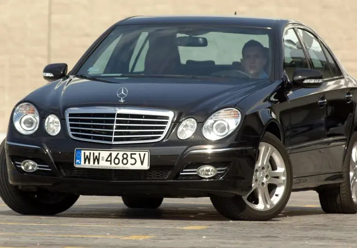 Mercedes W211 jaki silnik - poznaj najlepsze opcje i ich wady