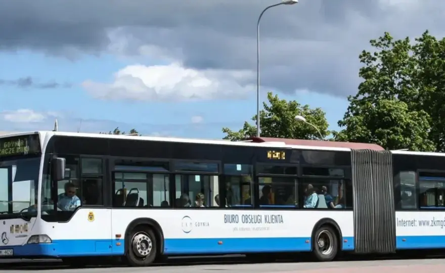 Ile naprawdę zarabia kierowca ZKM Gdynia? Sprawdź wynagrodzenia i warunki pracy
